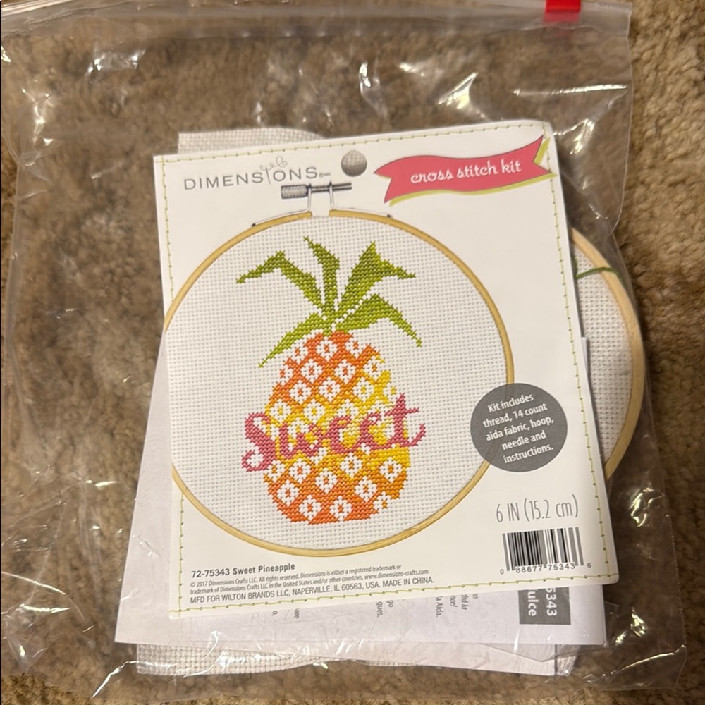 Dimensions cross stitch sweet pineapple